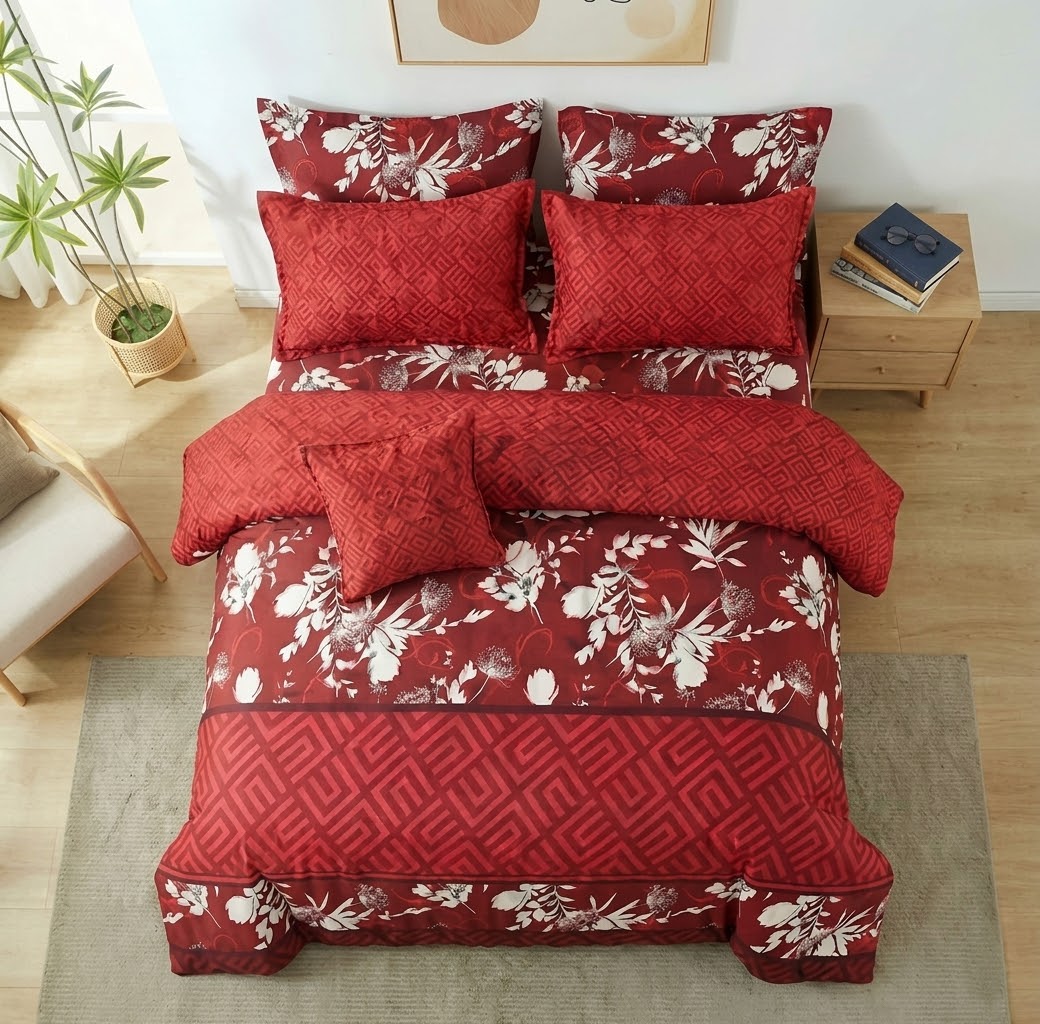 7 Pcs Quilted Comforter Set - Ruby Leaf